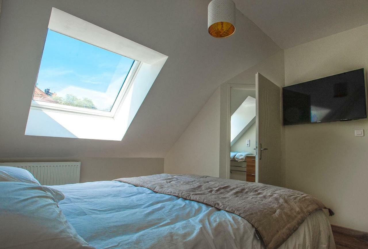 Le Feneau Maison D'Hotes Creuzier-le-Neuf Экстерьер фото
